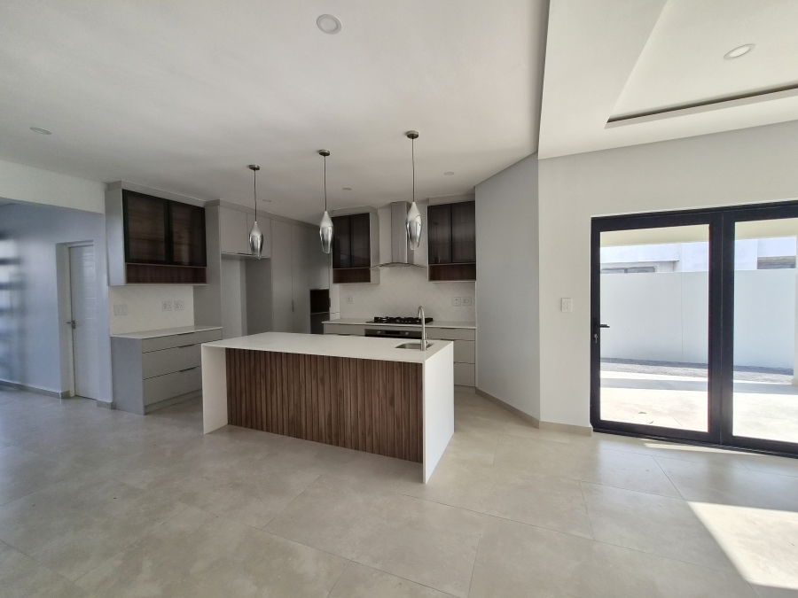 4 Bedroom Property for Sale in Sandown Western Cape